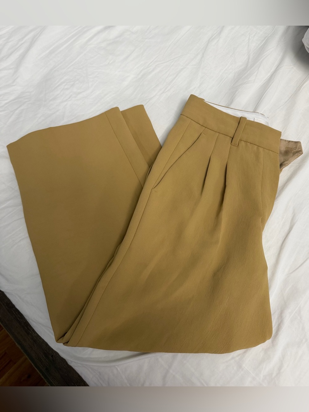Aritzia wilfred cropped pants